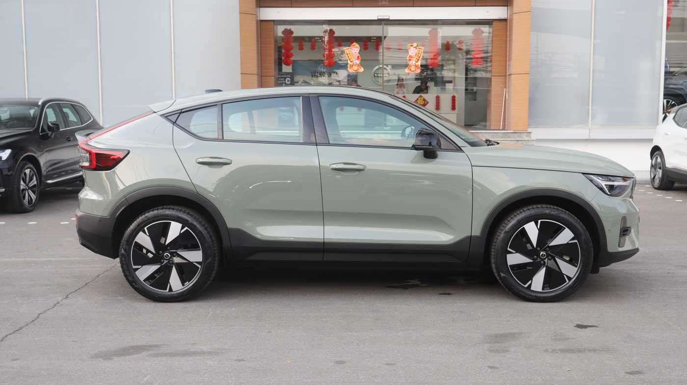 Volvo Recharge Pure Electric - single motor