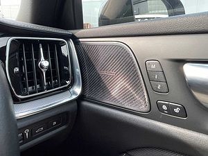 Volvo  Recharge R-Design, T8 AWD plug-in hybrid