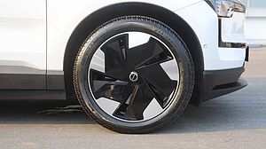 Volvo Ultra - Twin Motor Performance